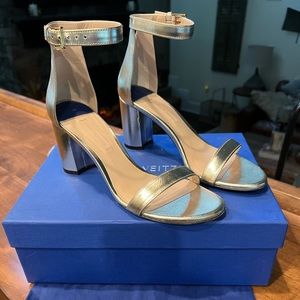 Stuart Weitzman ladies gold strappy sandal -size 8